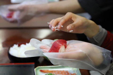 Wizyta na targu rybnym Tsukiji połączona z przygotowywaniem sushi