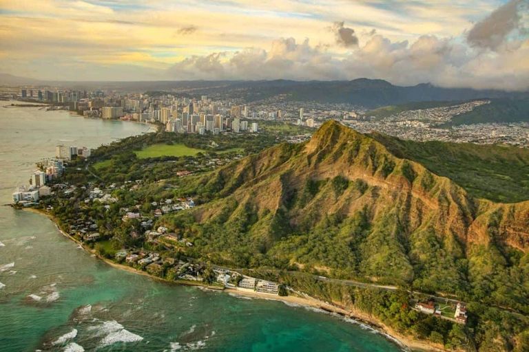 Oahu: Den kompletta Pearl HarborOahu: Den kompletta Pearl Harbor från Waikiki