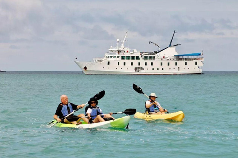 Santa Cruz: Kayaking and Snorkeling Adventure in Academia Bay