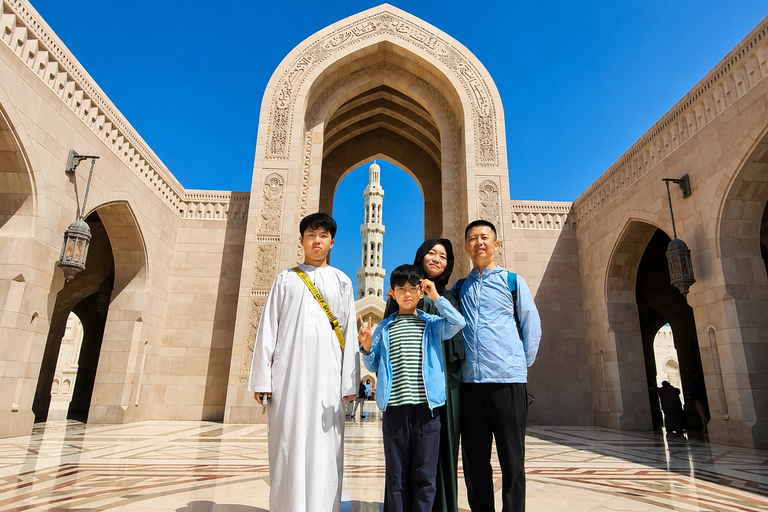 Muscat: City Highlights Tour with Grand Mosque & Souq Shared