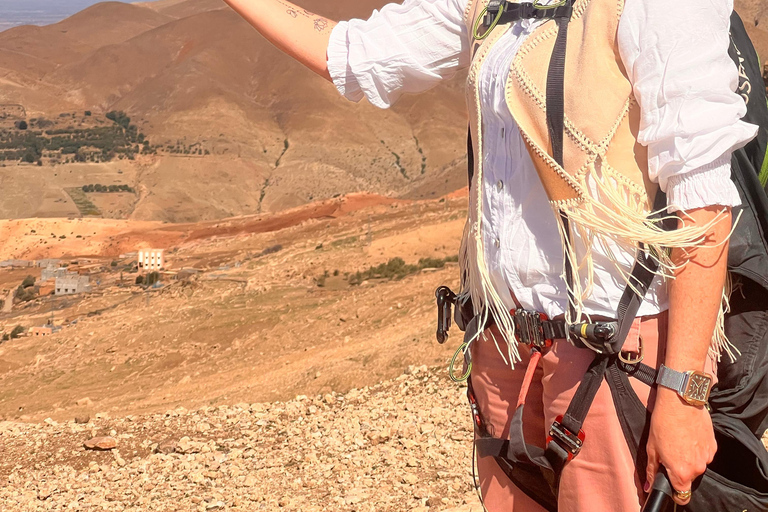Avventura a Marrakech: parapendio, giro in cammello e colazione