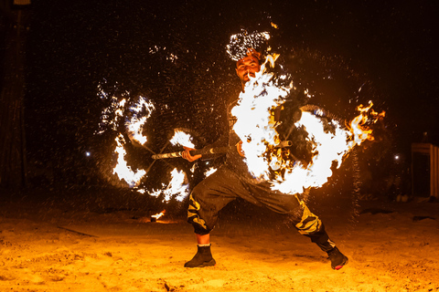 迪拜：Al Marmoom 的除夕庆祝活动和烧烤晚餐迪拜：在阿尔马穆姆庆祝除夕夜和烧烤晚餐