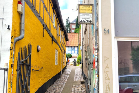 Flensburg: Avslappnad promenad i historiska gamla stan och hamnenFlensburg: Avslappnad promenad i den historiska gamla stan och hamnen