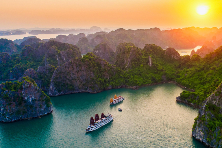 Hanoi: 2D/1N Halong bay tour with 5 Star Boutique CruiseOption 1: Pick-up from Hanoi