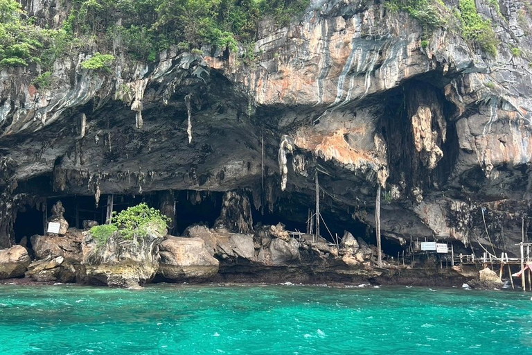 Aonang: Phi Phi Island 1-dniowa wycieczka łodzią motorową z lunchem