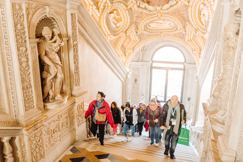 Venice: St. Mark's Basilica, Doge's Palace & Gondola Ride Private: Doge's Palace, Gondola Ride & St. Mark's Basilica