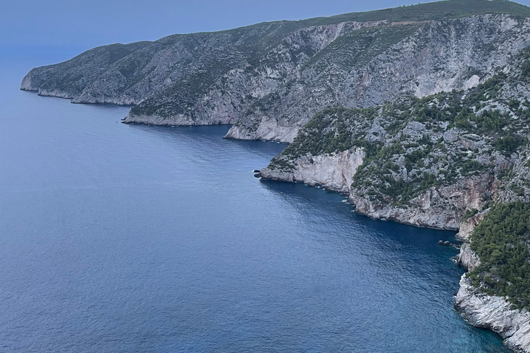 ZAKYNTHOS: Griechische Nachttour bei Sonnenuntergang: Tanzen &amp; Erkunden!