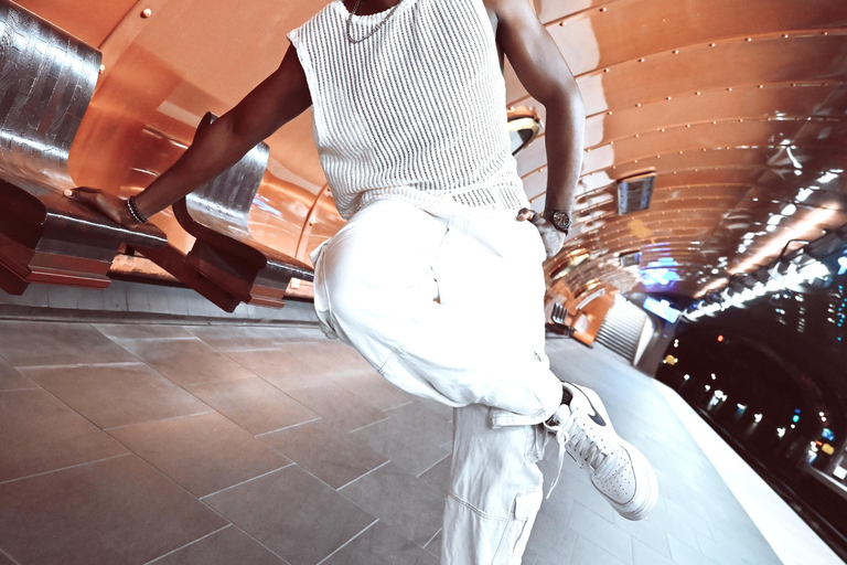 Paris: Professional Photoshoot with Edited Photos