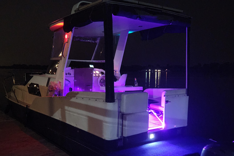 Belgrade: PRIVATE Luxury Boat Cruise on 2 Rivers 2 HOURS Private luxury boat day cruise + FREE DRINKS