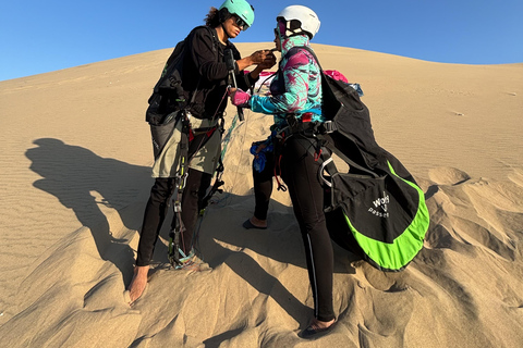 Huacachina: Paragliding over the Peruvian desert