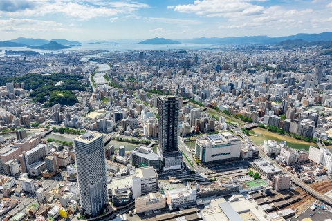 Hiroshima : Croisière en hélicoptèreVisite de la préfecture d'Hiroshima/avec la TRF