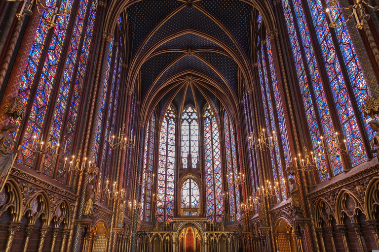 Paris: Sainte Chapelle Guided Tour with Reserved Access Sainte Chapelle Guided Tour with Reserved access
