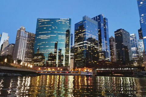 Chicago: Sunset Kayak Tour on the Chicago River