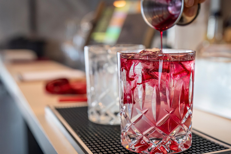 Tadoussac/Charlevoix: VIP Lounge/Upper Deck Whale Watching Charlevoix: VIP Lounge Whale Watching Cruise