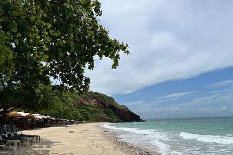 Pattaya: Evening City Tour & Alcazar Cabaret Show Pattaya: Evening City Tour & Alcazar Cabaret Show