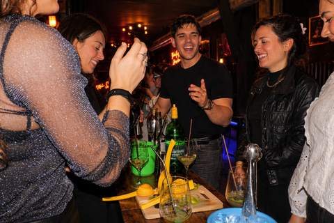 Cocktail Class in Madrid: Shake, Drink & Party