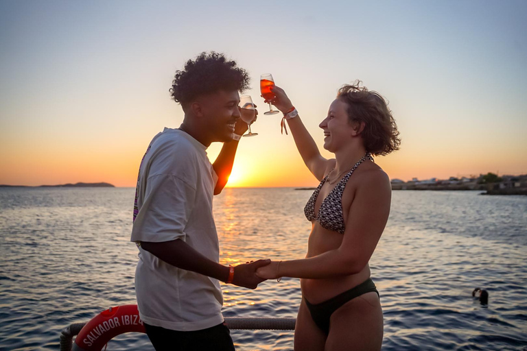 Ibiza: All-Inclusive Sunset Boat Trip Ibiza VIP: 3-Hour Sunset All-Inclusive Boat Trip