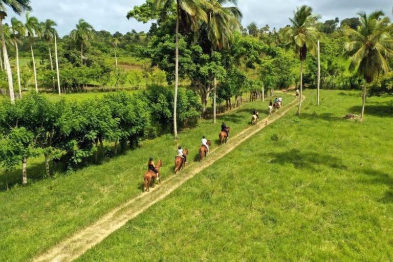 Punta Cana: Xploration Animal Park Entry with Activities