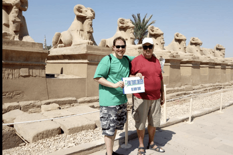 Private Halbtagestour zu den Tempeln von Karnak und Luxor mit Abholung