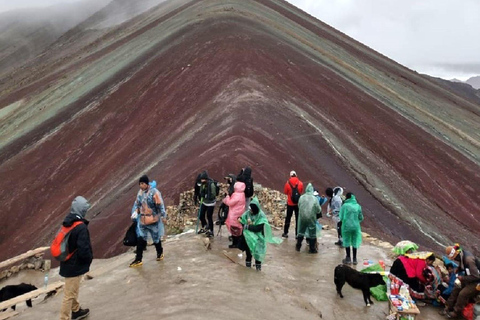 From Cusco: 2 days tour to Machu Picchu and Rainbow MountainVanuit Cusco: 2-daagse tour naar Machu Picchu en de Regenboogberg