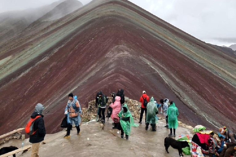 From Cusco: 2 days tour to Machu Picchu and Rainbow MountainVanuit Cusco: 2-daagse tour naar Machu Picchu en de Regenboogberg