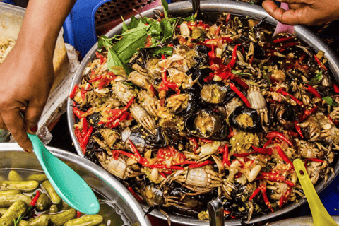 Phnom Penh: Sunset Cruise & Evening Food Tour
