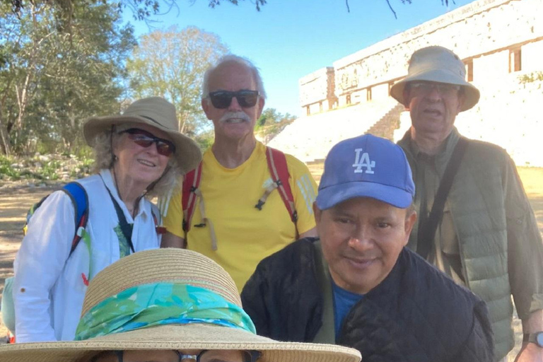 Uxmal: Archeologiczna wycieczka z przewodnikiem z opłatą za wstępWycieczka grupowa w języku angielskim lub hiszpańskim z opłatą za wstęp