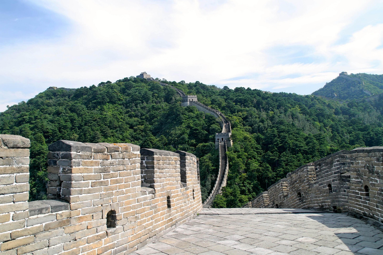 Pekín: Excursión de un día a la Gran Muralla de Mutianyu y el Parque JingshanExcursión de un día a la Gran Muralla de Mutianyu