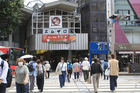 Kanazawa: Private Omicho Market Tour Like a Local