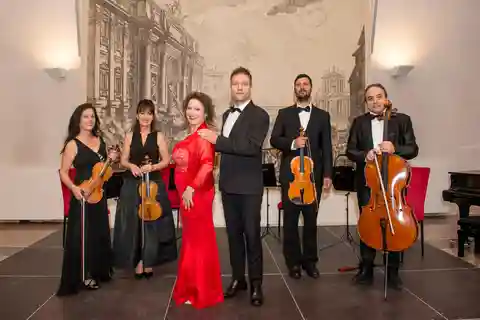 Rome: Opera Concert at Palazzo Poli - Fontana di Trevi
