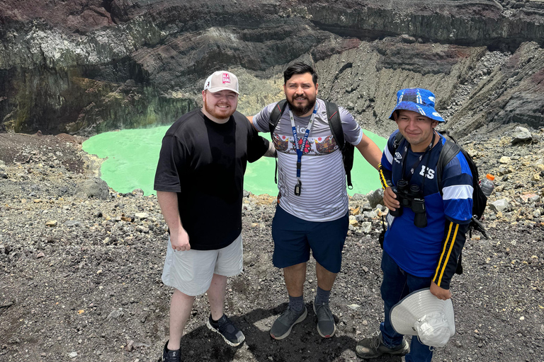 Volcan de Santa Ana: Amazing crater in whole Central AmericaVolcan de Santa Ana from San Salvador