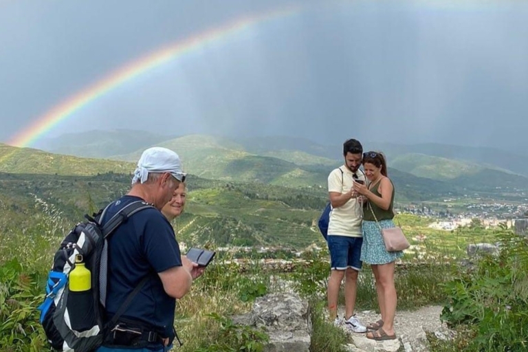 El Encantador Berat: Visita a la Ciudad de las Mil Ventanas