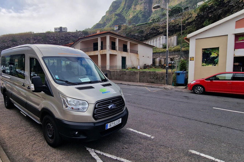 Private Minubus 8 seater