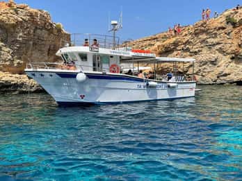 Comino: Private Boat Trips, Swimming stops and Caves Tours