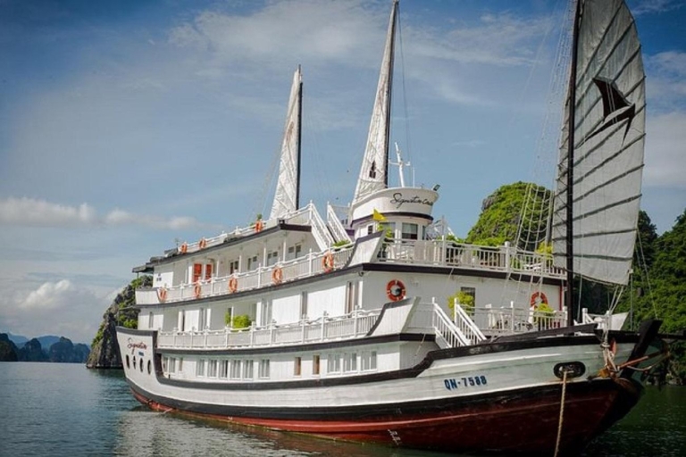From Hanoi: 2-Day Cruise in Bai Tu Long Bay