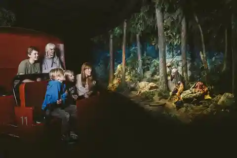 Vikingamuseets utställning och vikingafärd