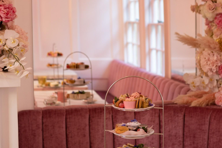 Bath: Bottomless Afternoon Tea with Prosecco Bath: Bottomless Afternoon Tea with Prosecco