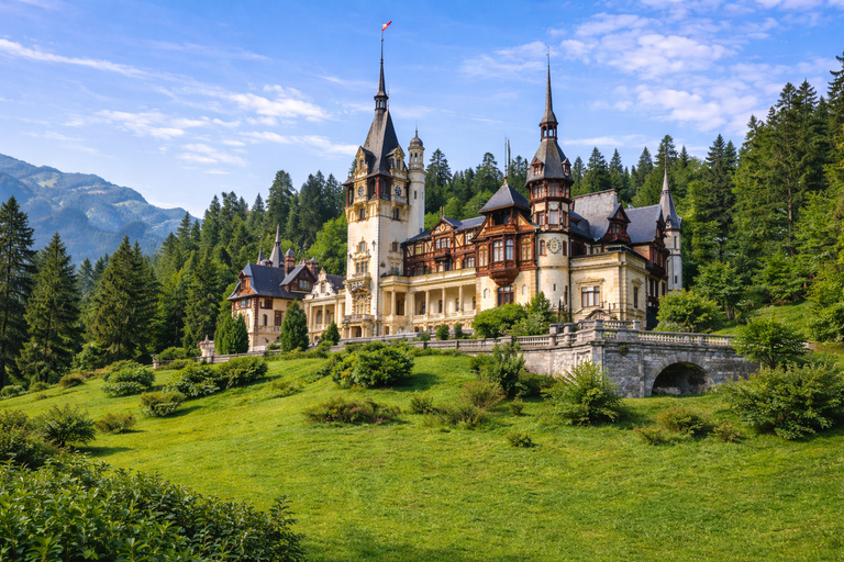 Bucharest: Peles Castle, Bran Castle, and Brasov Day Trip Audio Guide (Multiple Languages)