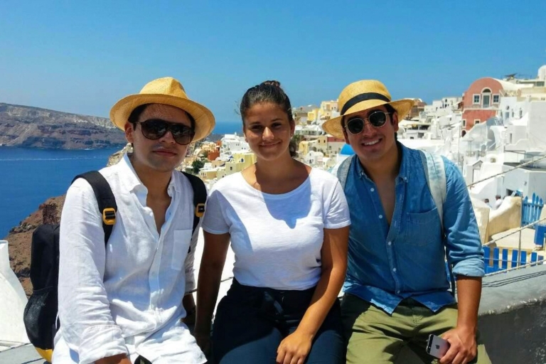 Santorini: 5-Hour Private Panoramic Tour with Host