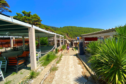 من دوبروفنيك: جولة بالقارب من دوبروفنيك: جولة على متن قارب &quot;هوب أون هوب أوف&quot; في جزر إيلافيتي