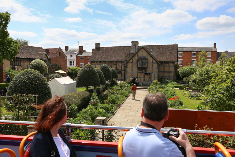 Sightseeing Hop-on-hop-off bustour door Stratford-upon-Avon van de stadHop-on, hop-off-tour door Stratford: familieticket voor 24 uur