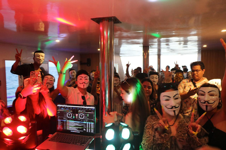 Boracay: Ultimate Party Cruise aboard the Andy World Yacht Boracay: Ultimate Party Cruise on Andy World Yacht