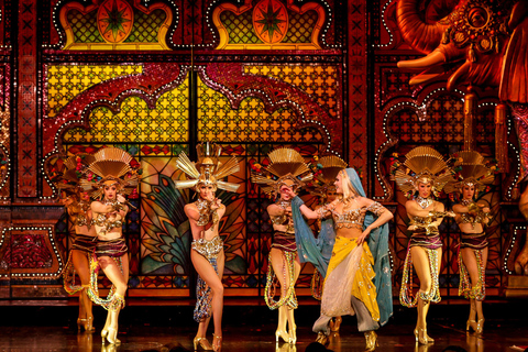 Paris : cabaret au Moulin Rouge avec champagne