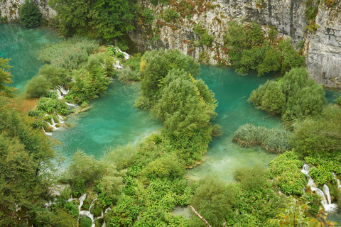 De Split à Zagreb avec transfert privé vers les lacs de Plitvice