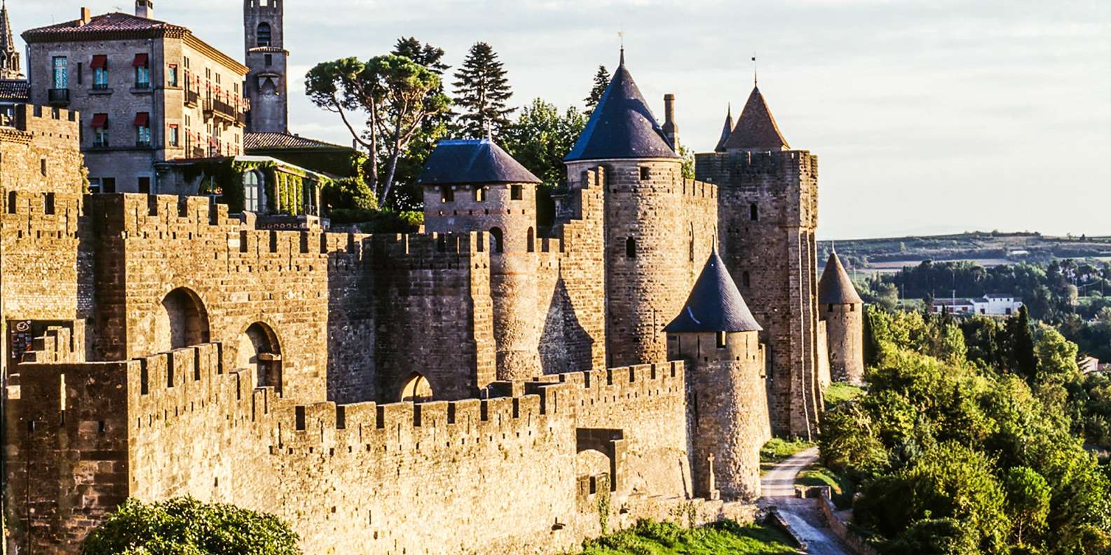 Construa cidades e estradas em Carcassonne