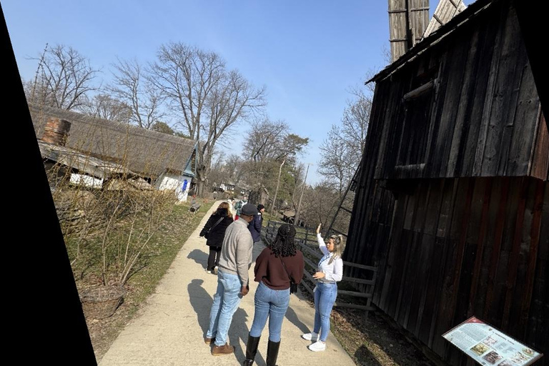 Bucharest: Village Museum, Ceausescu Mansion & Lakeside Tour