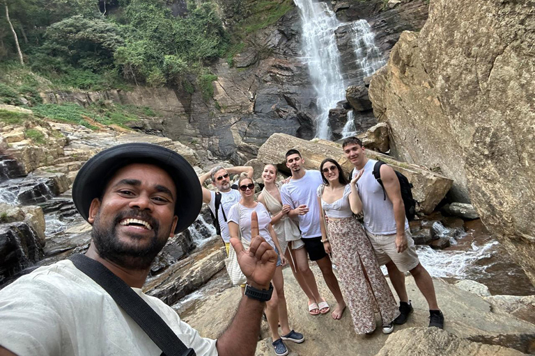 From Kandy to Nuwara Eliya & Moon Plains – Tuk‑Tuk Day Tour From Kandy: Moon Plains Highlands Viewpoint Experience