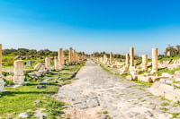 来自安曼（Amman），私人杰拉什（Jerash），阿杰隆城堡（Ajloun Castle）和乌姆·基斯（Umm Qais）之旅 - Housity