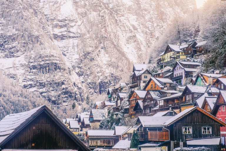 Z Wiednia: Jednodniowa wycieczka z przewodnikiem do Hallstatt i SalzburgaWycieczka prywatna