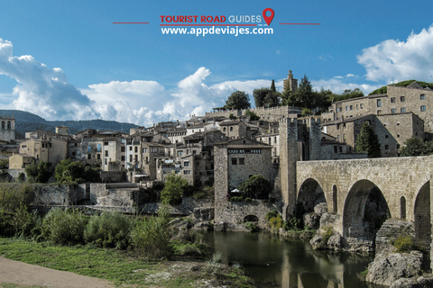 Barcelona: Excursión de un día a Besalú, Figueres y Girona con almuerzo